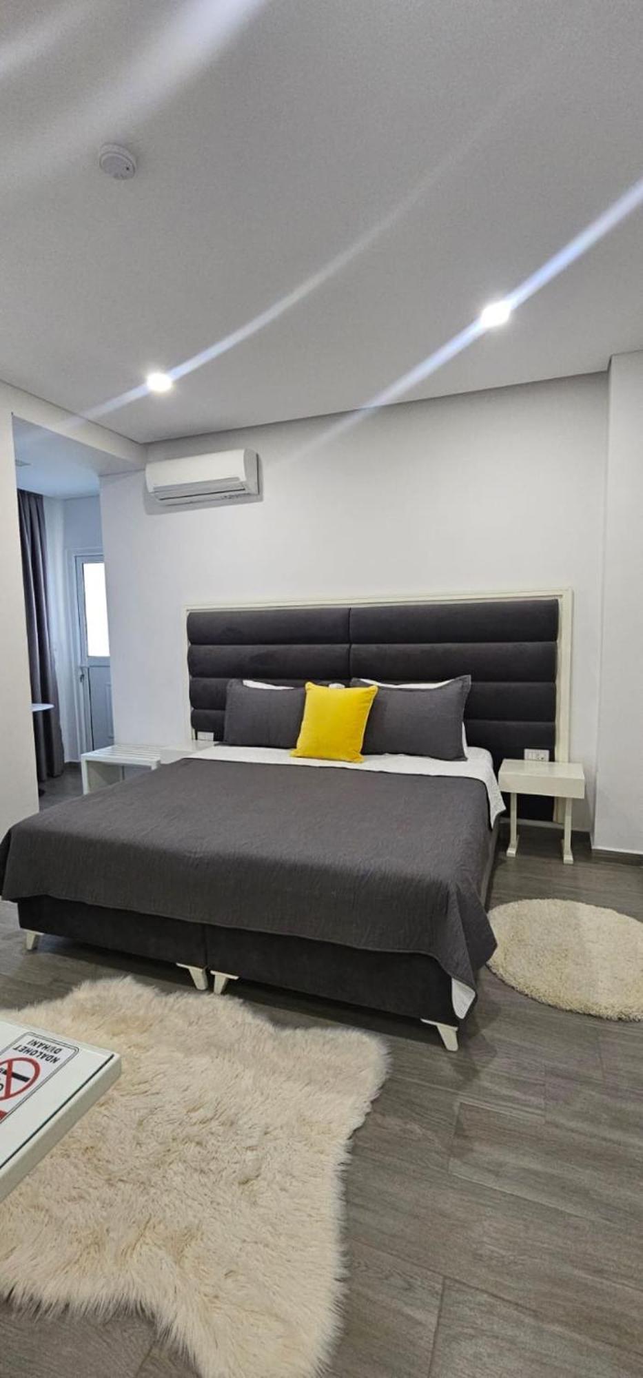Edina By Hp Hotel Σαράντα Εξωτερικό φωτογραφία